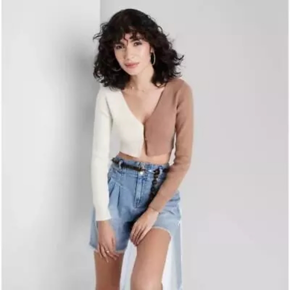 Color Block Split Cropped Cardigan - Picture 5 of 5